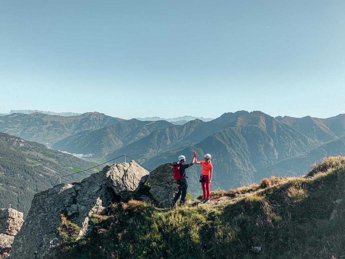 Hotel Germania Gastein - Ganzjaehrig Inklusive Alpentherme Gastein & Sommersaison Inklusive Gasteiner Bergbahnen 배드호프가스타인 외부 사진