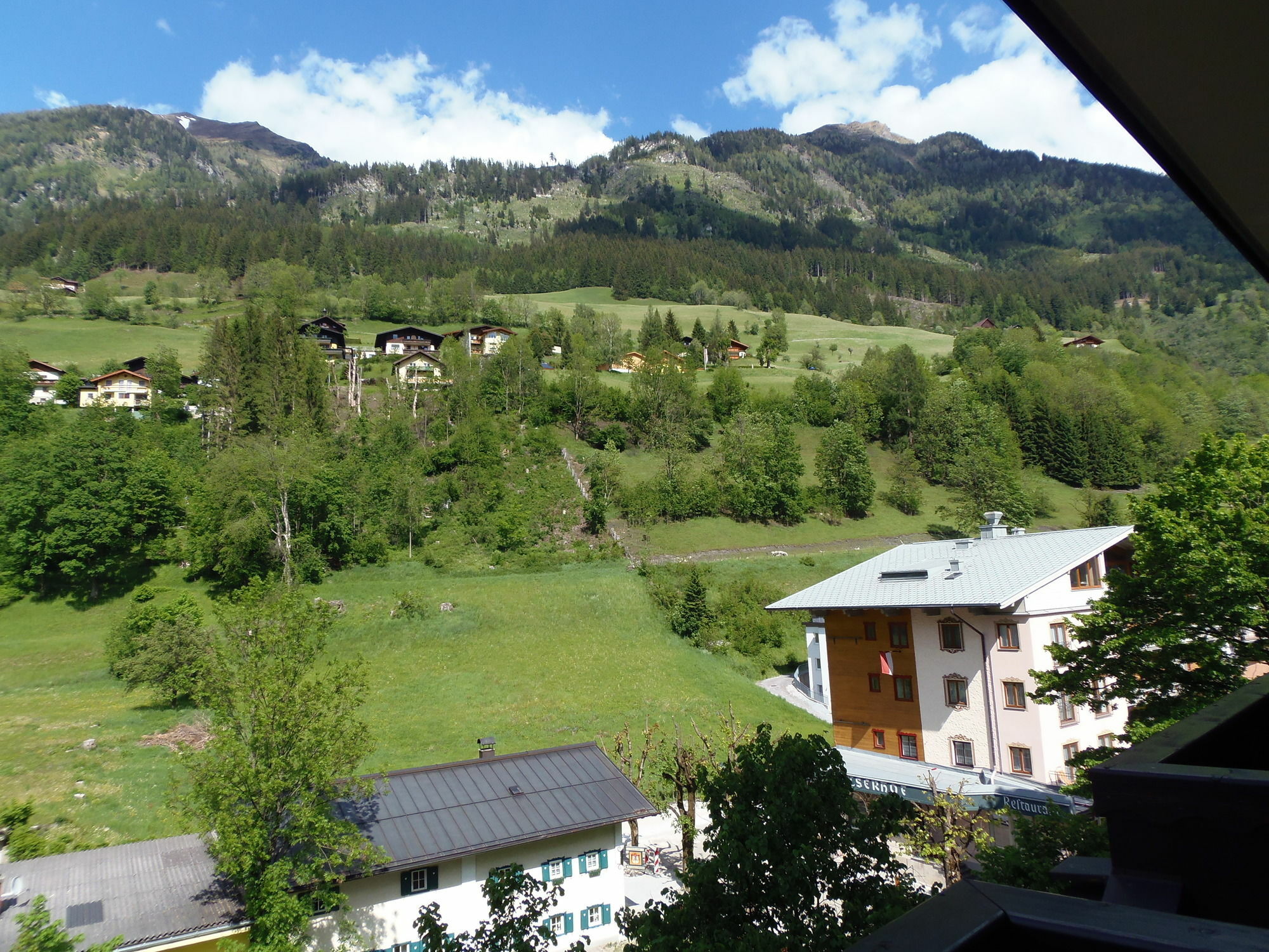 Hotel Germania Gastein - Ganzjaehrig Inklusive Alpentherme Gastein & Sommersaison Inklusive Gasteiner Bergbahnen 배드호프가스타인 외부 사진